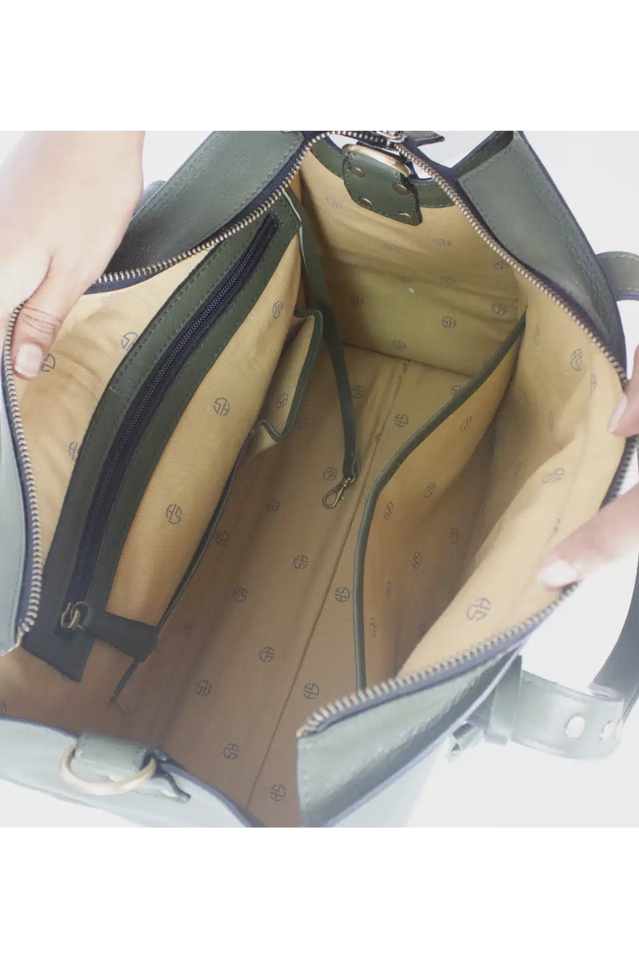 zoyaskinmossgreeninside